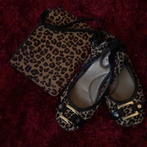 Two piece - Picture 6 of 8